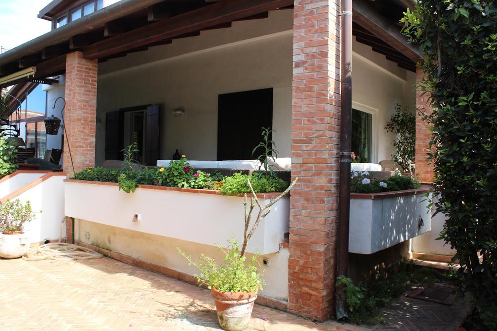 B&B Casa Chinaski Mondello Exterior photo